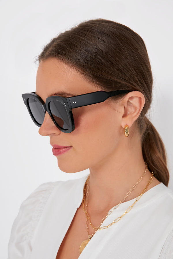 08 Black Sunglasses