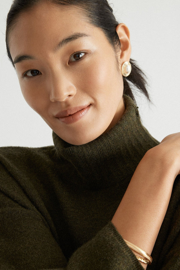 Pearl Addison Studs