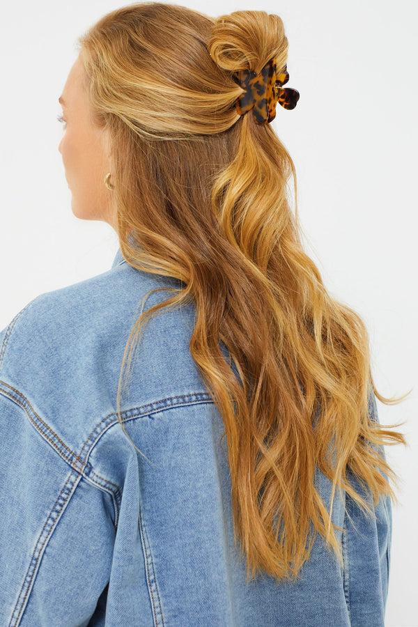 Tortoise Lily Claw Clip